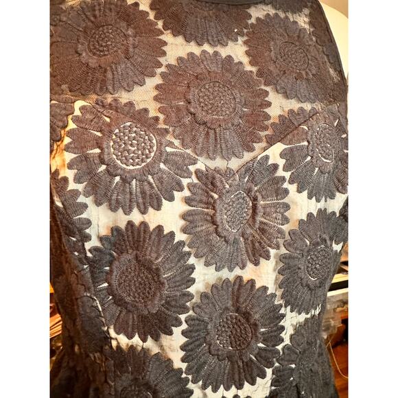 Adrianna Papell embroidered dress - Picture 3 of 4